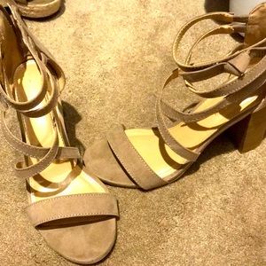 Worn once 7.5 beige strappy heels
